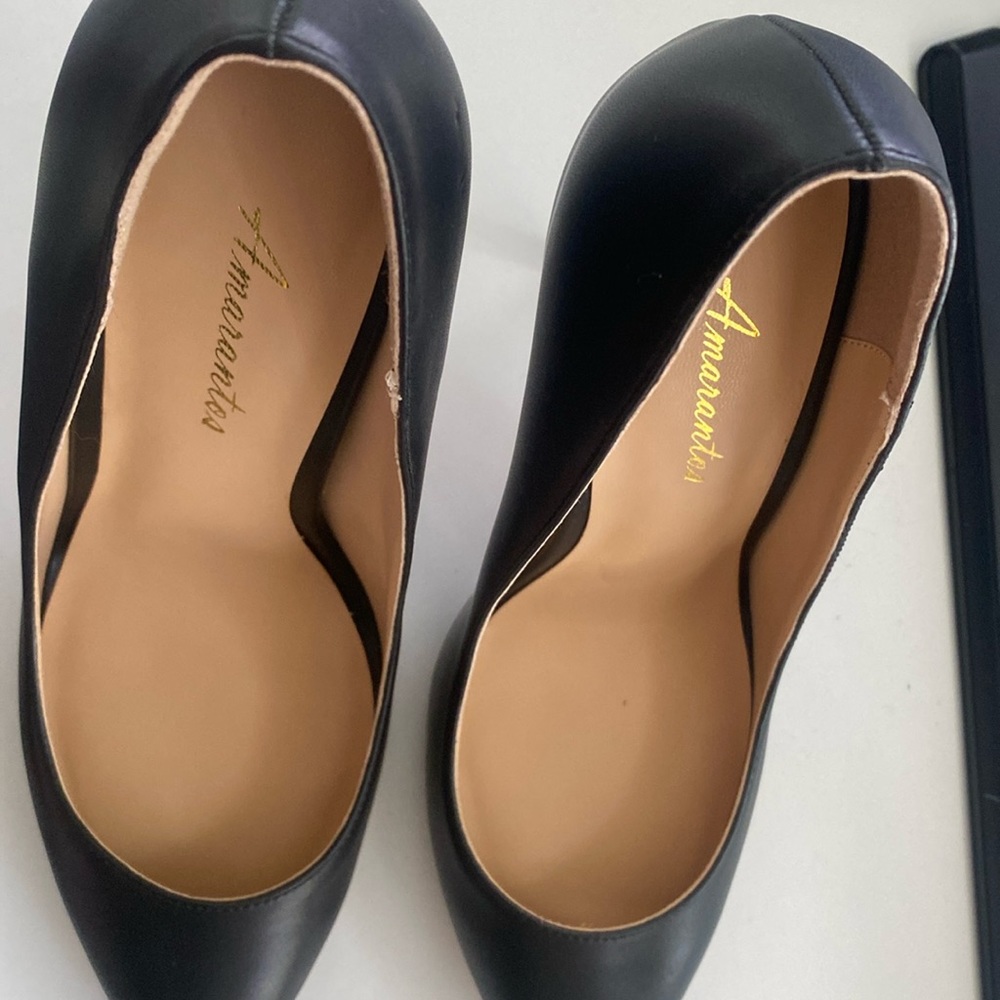 Amarantos, brand new matte heels, black US size 8
